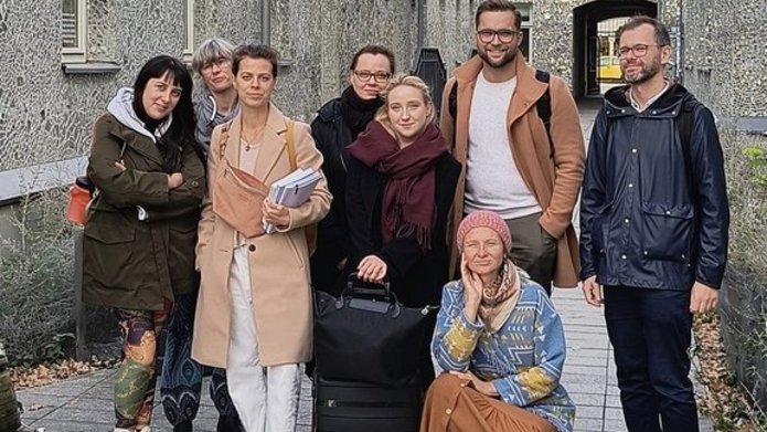 Na zdjęciu od lewej: Patrycja Babicka, Justyna Kowalska, Marta Konfederak-Paczuska, Sylwia Wachowska, Ewa Otomańska, Karolina Górecka, Tomasz Ciesielki, Błażej Filanowski. Fot z materiałów organizatora.