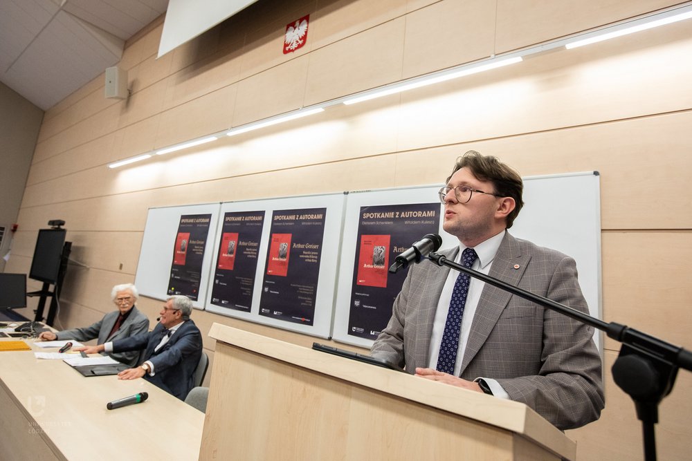 Prorektor UŁ dr hab. Łukasz Korporowicz, prof. UŁ