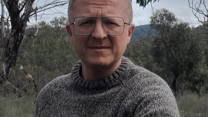 Dr Grzegorz J. Wolski