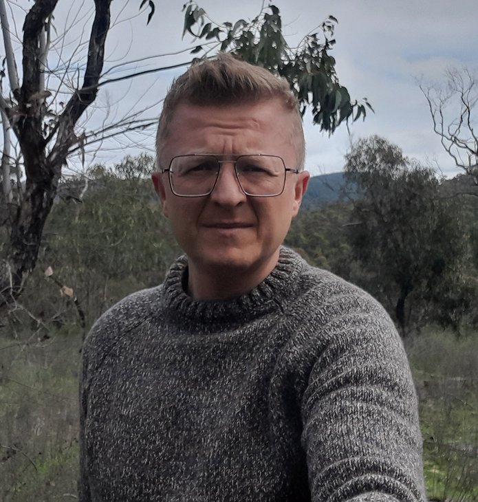 Dr Grzegorz J. Wolski