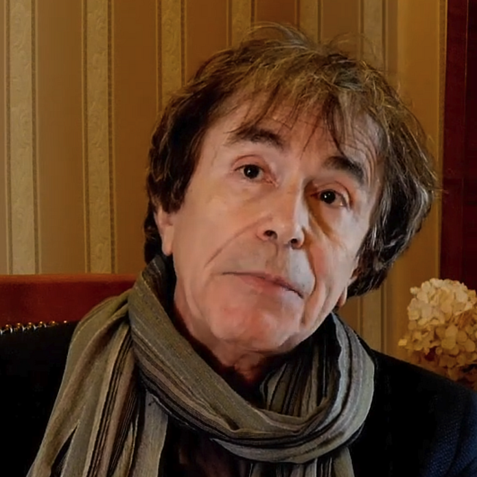 Kadr z filmu przedstawiający Julliena.