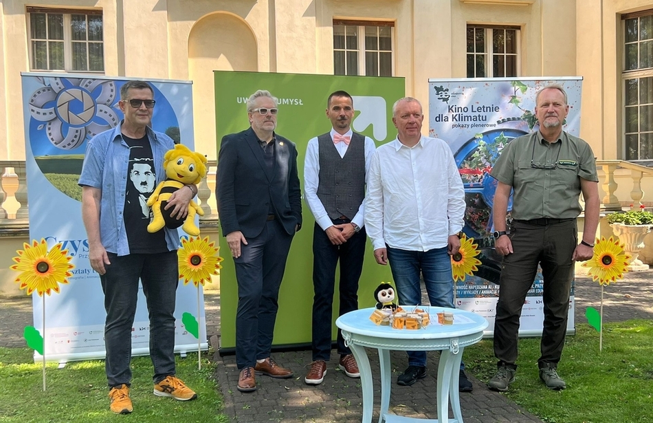 Uczestnicy konferencji prasowej nt. Akademii Eko