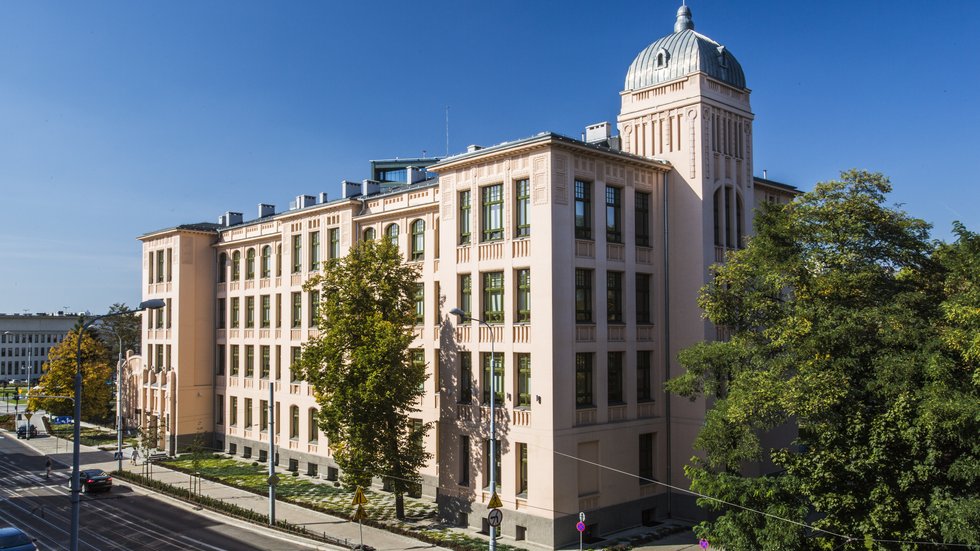 widok na Rektorat UŁ z góry