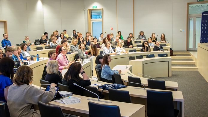 Uczestnicy seminarium w auli
