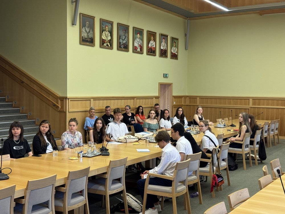 Uczestnicy Laboratorium Innowacji w Sali Senatu UŁ