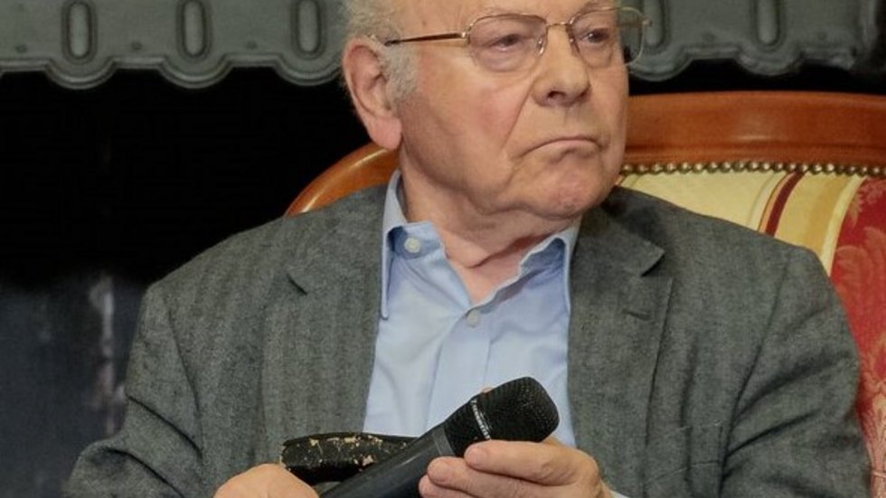 Prof. Krzysztof Pomian