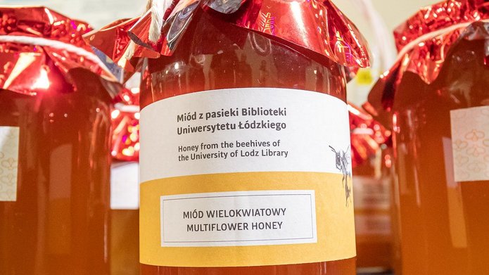 Uroczystość przekazania miodów pacjentom Szpitala im. Kopernika