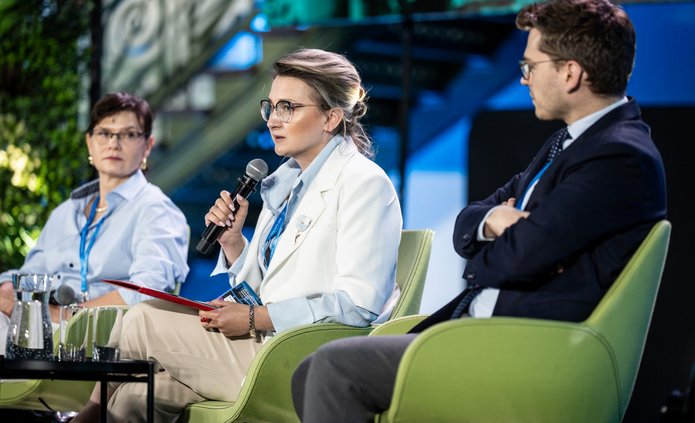 Dr Karolina Rudnicka, Associate Professor at the University of Lodz