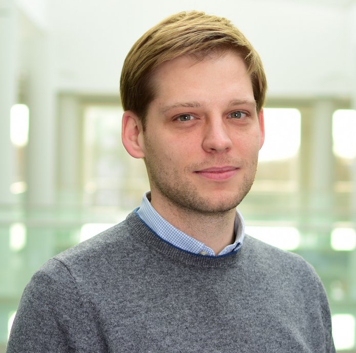 prof. Mikołaj Deckert