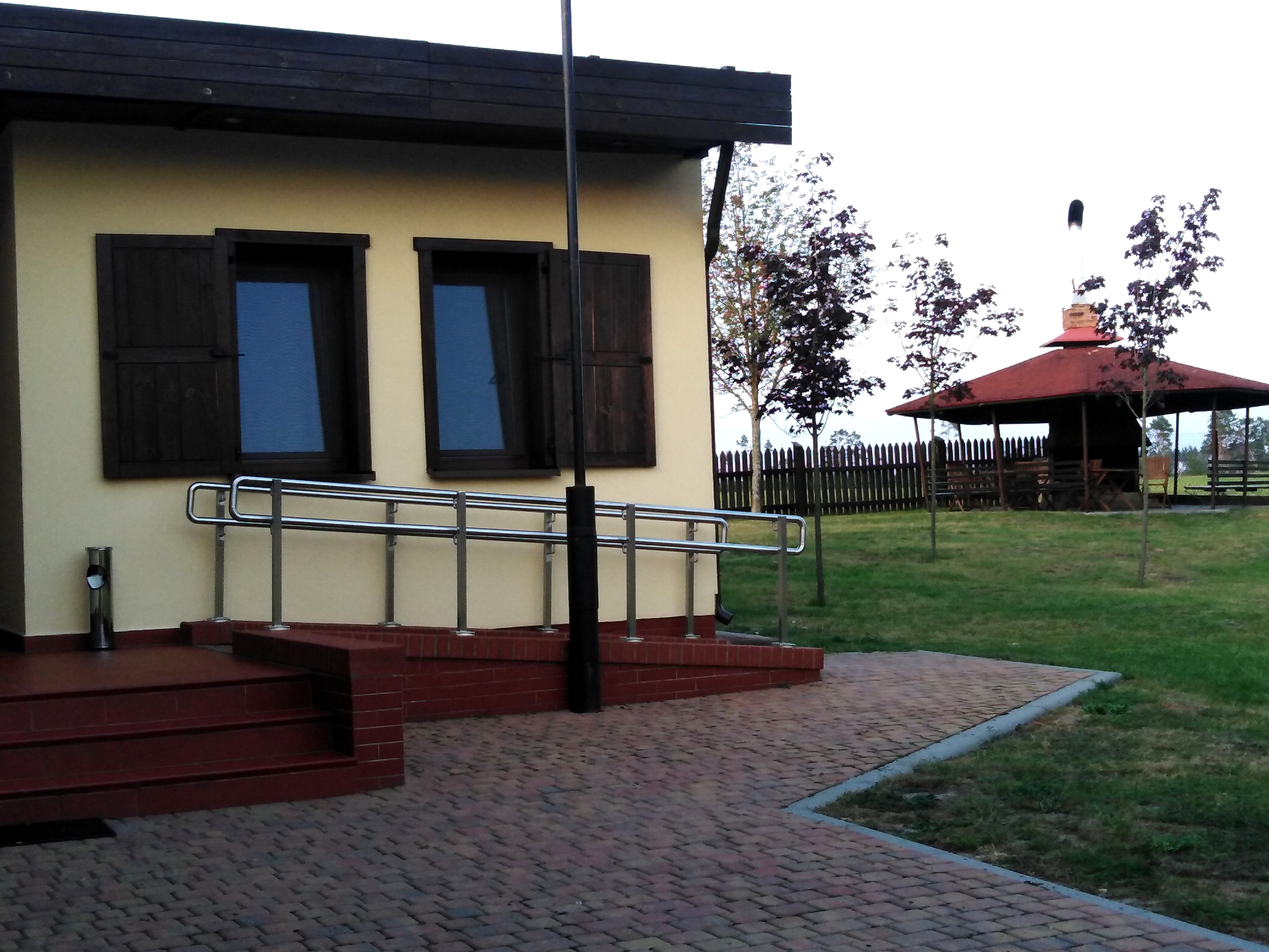 stacja terenowa w Suszku