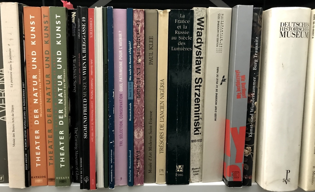 Prof. Pomian's book collection