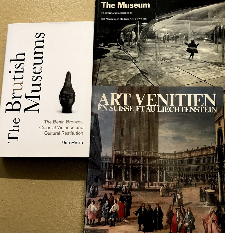 Prof. Pomian's book collection