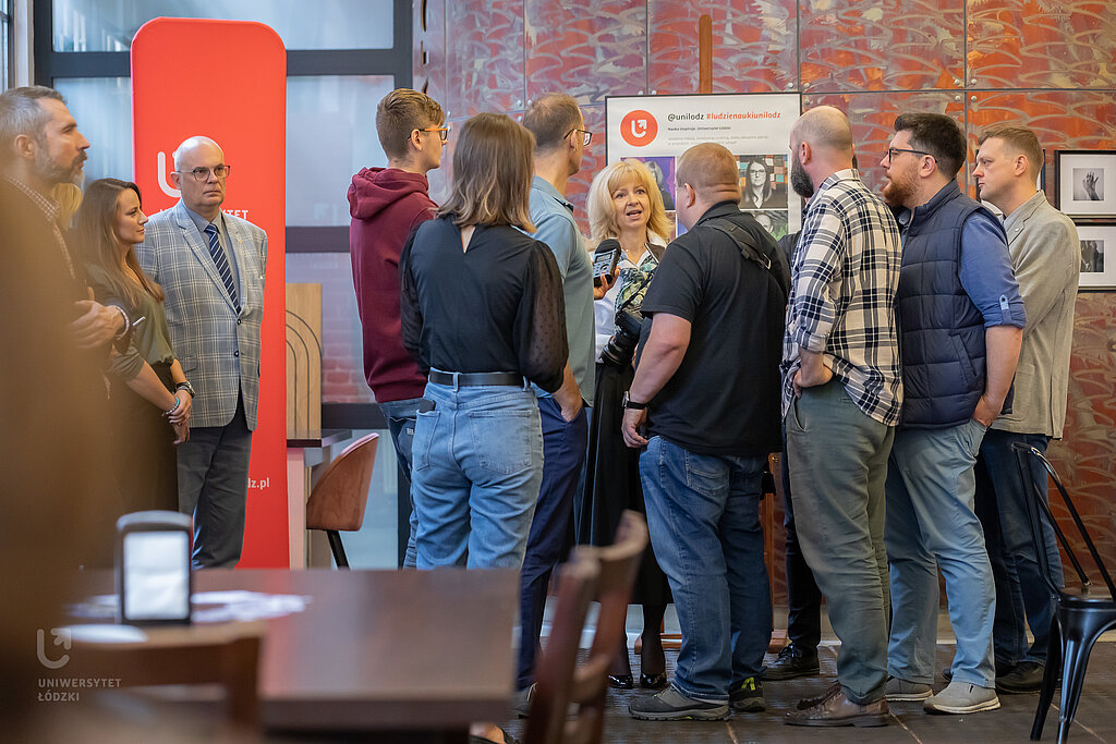 briefing podczas śniadania prasowego