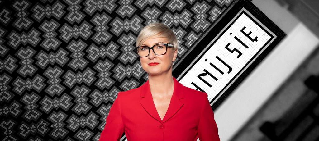 a portrait photo of Dr hab. Katarzyny de Lazari-Radek, Associate Professor at the University of Lodz with a background of the mosaic Smile