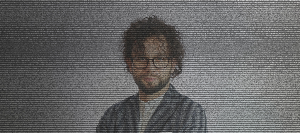 Portret naukowca zamazany zakłóceniami