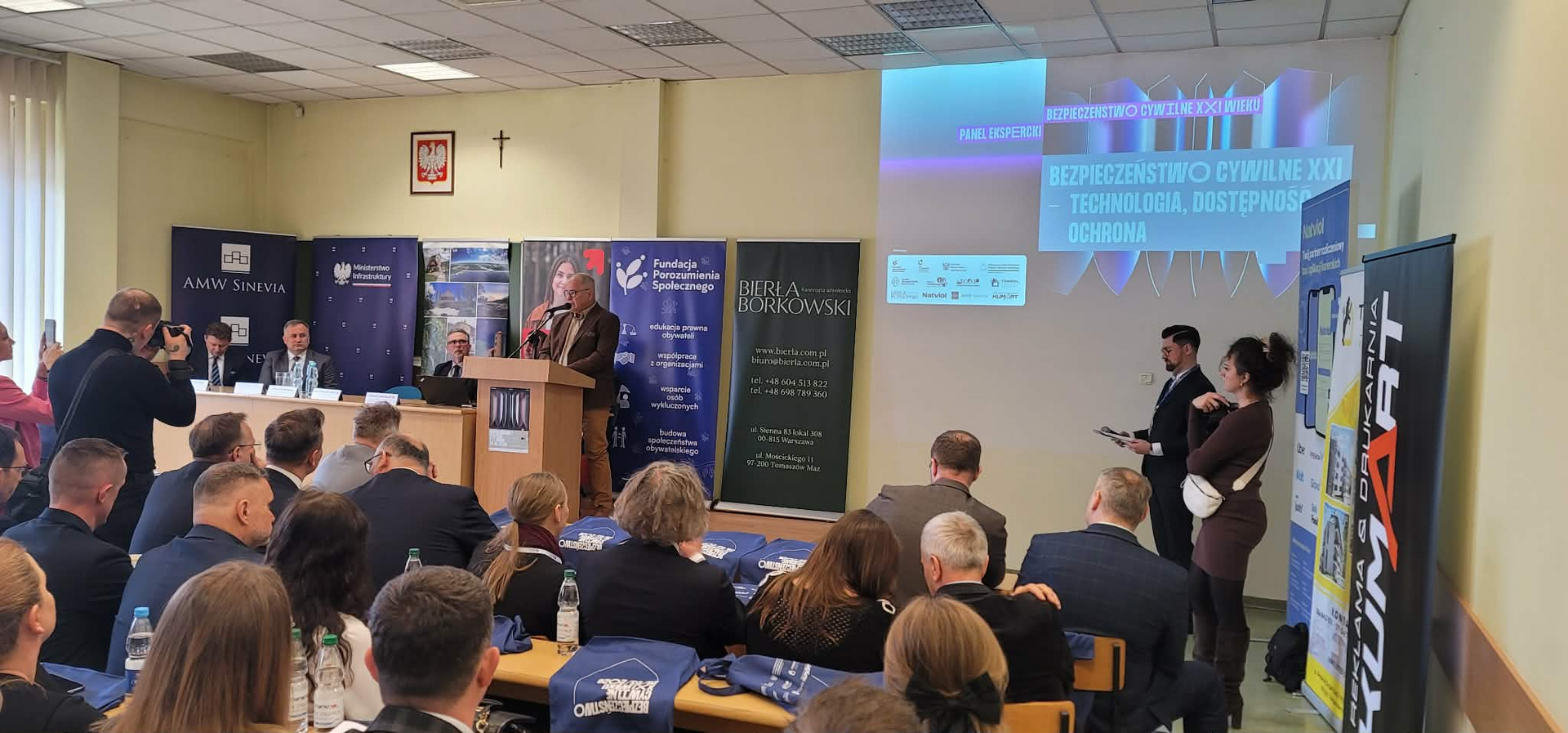 zdjęcie z konferencji Bezpieczeństwo cywilne XXI Wieku