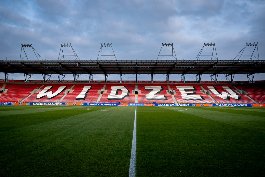 Studenci dziennikarstwa UŁ na stadionie Widzewa Łódź