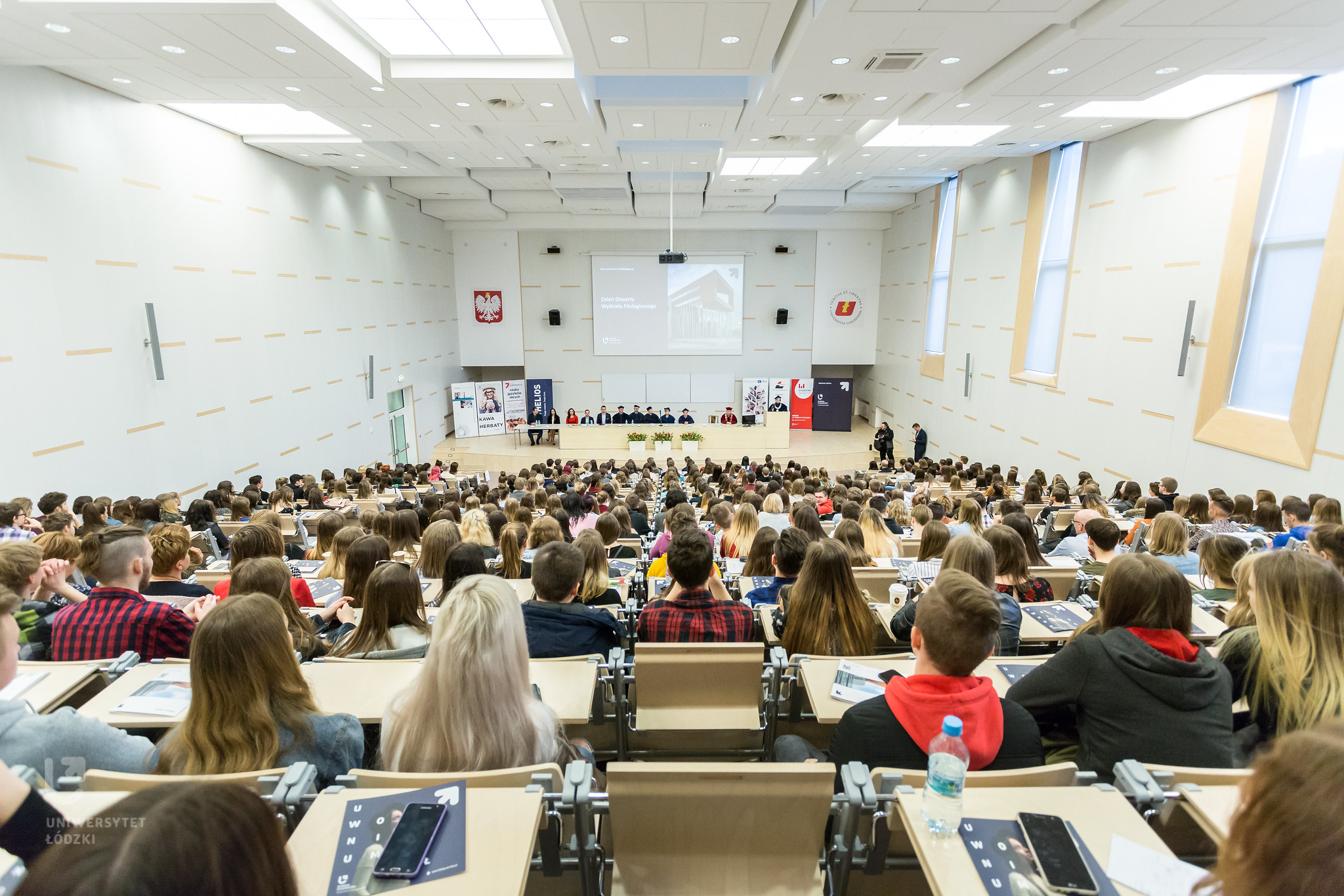 Aula na Wydziale Filologicznym UŁ ze studentami