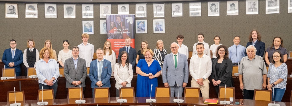 WPiA UŁ - podsumowanie programu "Zdolny uczeń - świetny student: