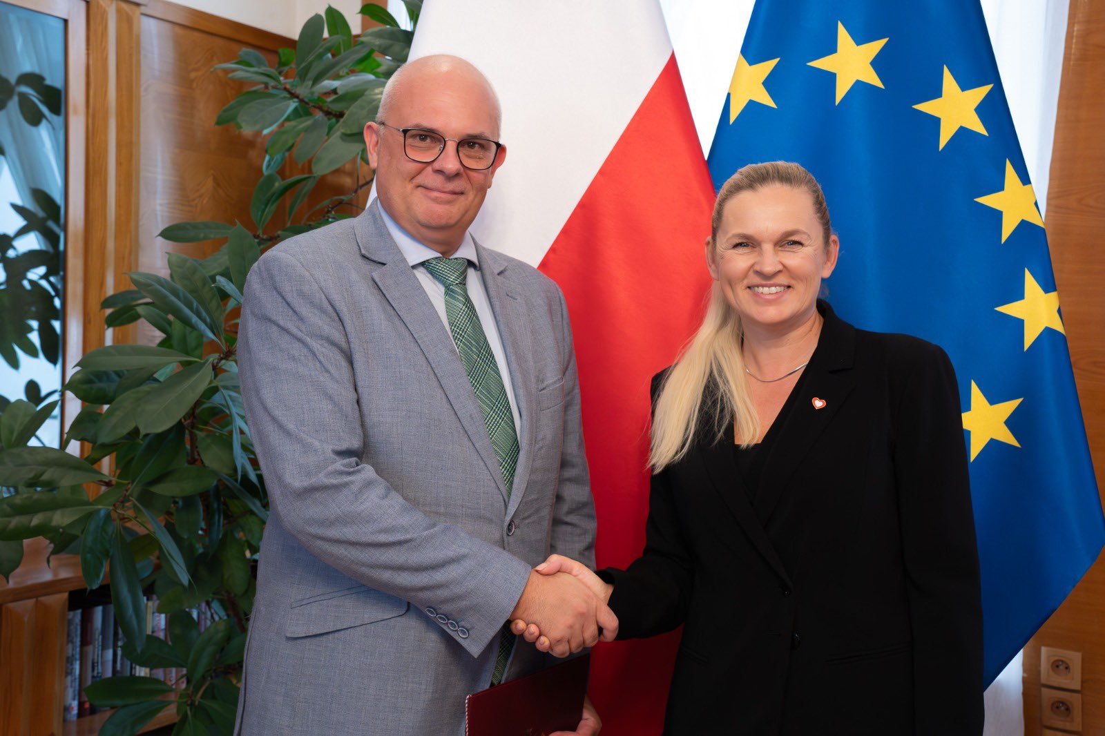 Dr hab. Robert Zakrzewski, Associate Professor at the University of Lodz, and the Head of the Ministry of National Education, Barbara Nowacka