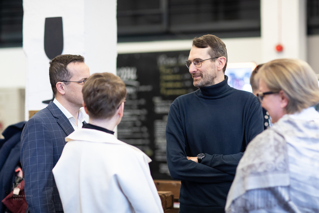 Rektor Matra na śniadaniu prasowym