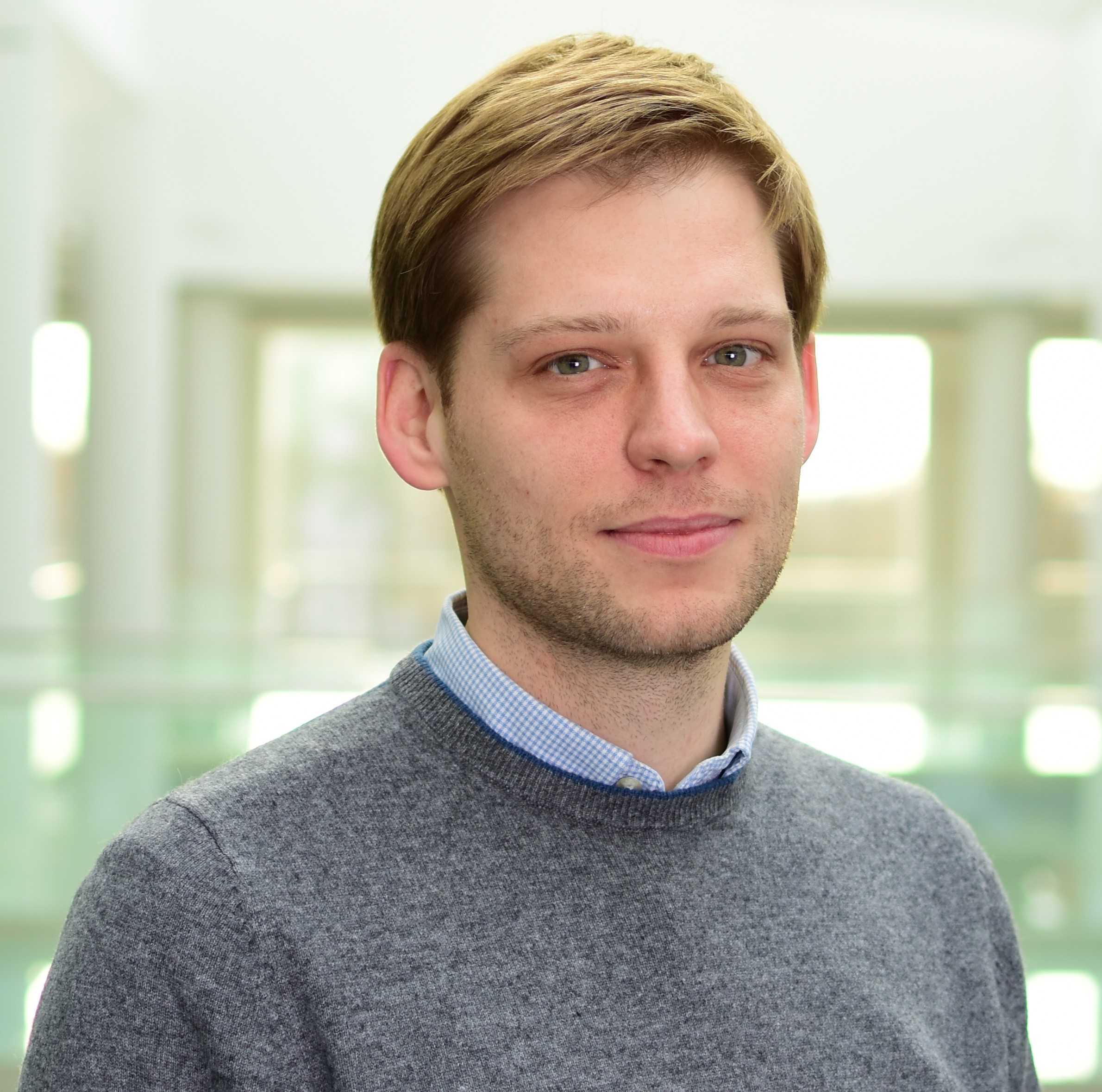 prof. Mikołaj Deckert